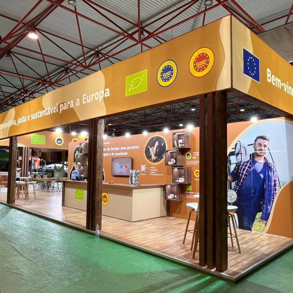 Grupo SK Kislog stand de feiras e exposições