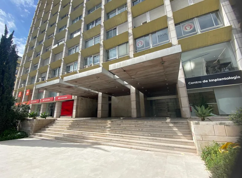 Edifício centro de negócios Grupo SK em Lisboa